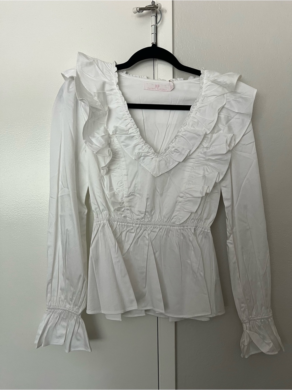 Rachel Parcell White Ruffled V-Neck Peplum Blouse